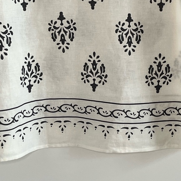 Anne Carson Linen Blend Sleeveless Blouse Size Medium White/Black Print Coastal - Picture 3 of 12